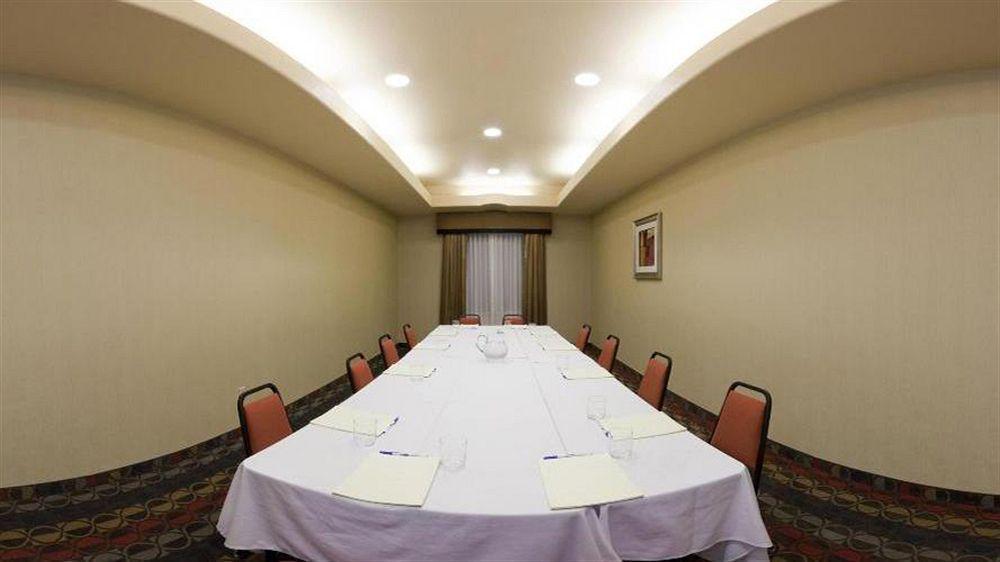 Holiday Inn Express & Suites Dinuba West By Ihg Zewnętrze zdjęcie
