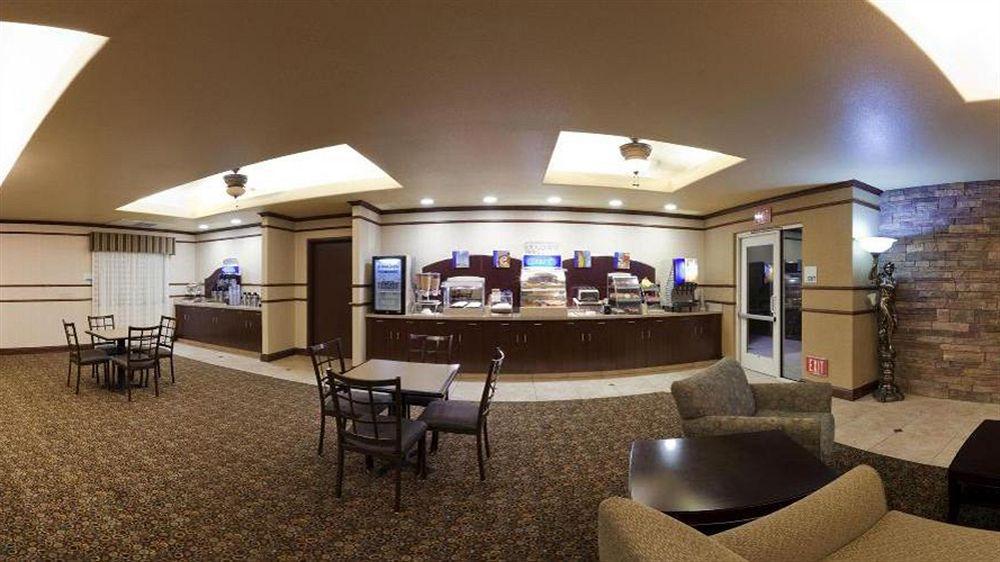 Holiday Inn Express & Suites Dinuba West By Ihg Zewnętrze zdjęcie