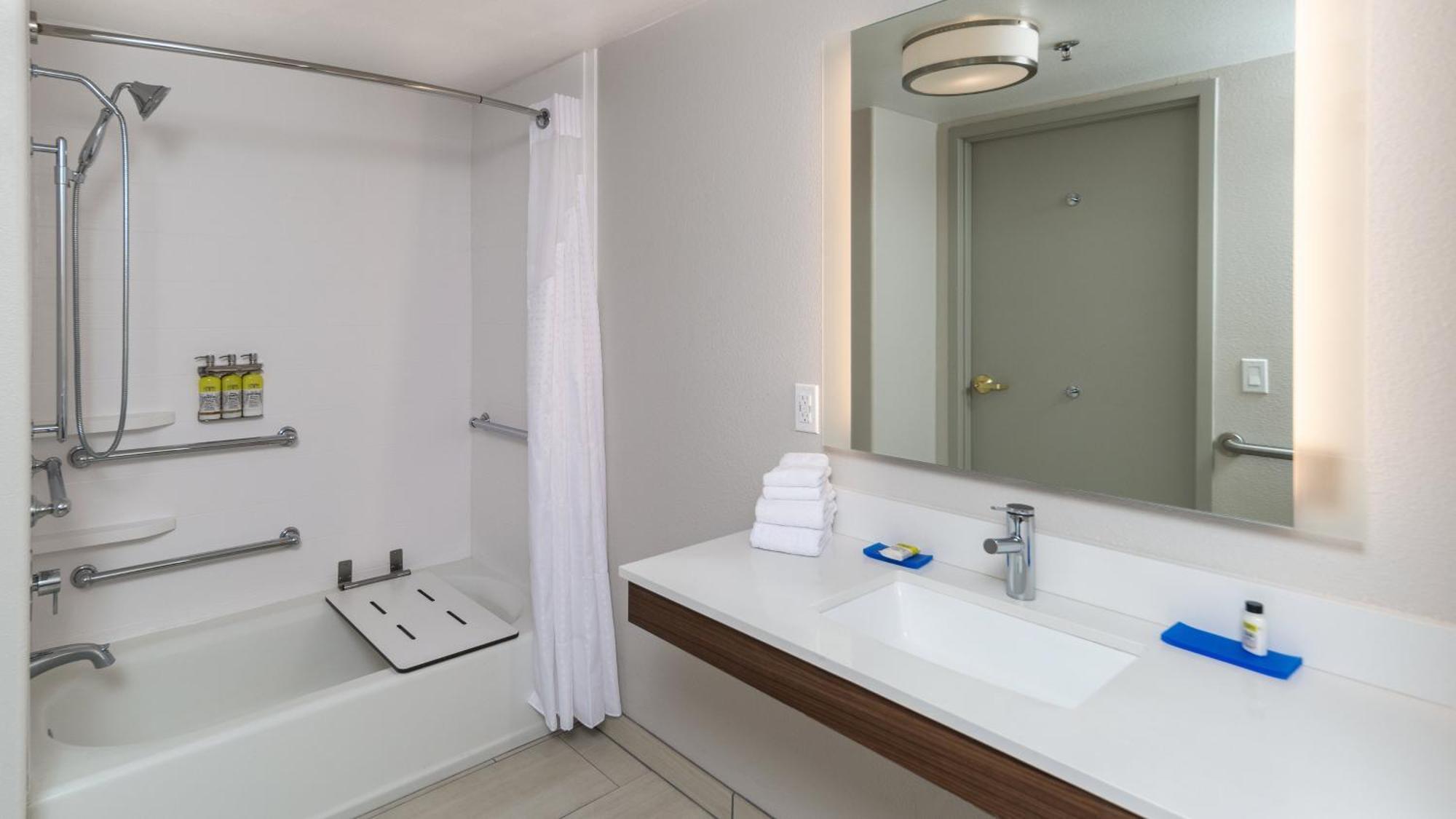 Holiday Inn Express & Suites Dinuba West By Ihg Zewnętrze zdjęcie